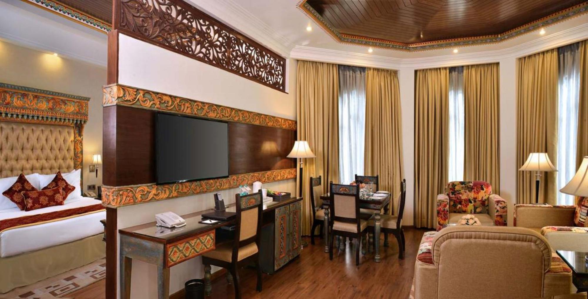 Noormahal Palace Hotel Karnal Exterior photo